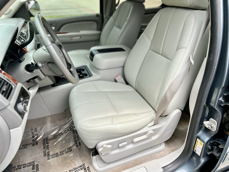 2008 Chevrolet CHEVROLET SUBURBAN LT LEATHER FOG LIGHTS DVD 5.3L V8 YOUTUBE VIDEO   - Photo 28 - Stafford, TX 77477