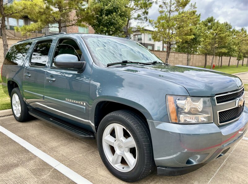2008 Chevrolet CHEVROLET SUBURBAN LT LEATHER FOG LIGHTS DVD 5.3L V8 YOUTUBE VIDEO   - Photo 11 - Stafford, TX 77477