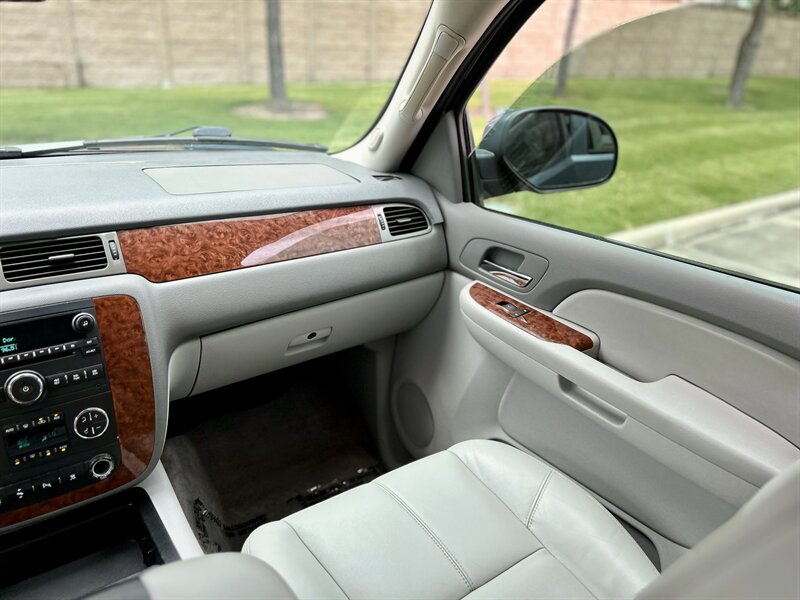 2008 Chevrolet CHEVROLET SUBURBAN LT LEATHER FOG LIGHTS DVD 5.3L V8 YOUTUBE VIDEO   - Photo 50 - Stafford, TX 77477