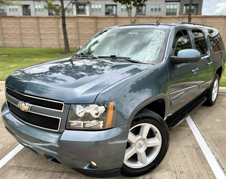 2008 Chevrolet CHEVROLET SUBURBAN LT LEATHER FOG LIGHTS DVD 5.3L V8 YOUTUBE VIDEO   - Photo 3 - Stafford, TX 77477
