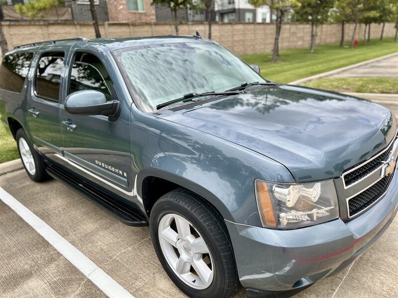 2008 Chevrolet CHEVROLET SUBURBAN LT LEATHER FOG LIGHTS DVD 5.3L V8 YOUTUBE VIDEO   - Photo 13 - Stafford, TX 77477