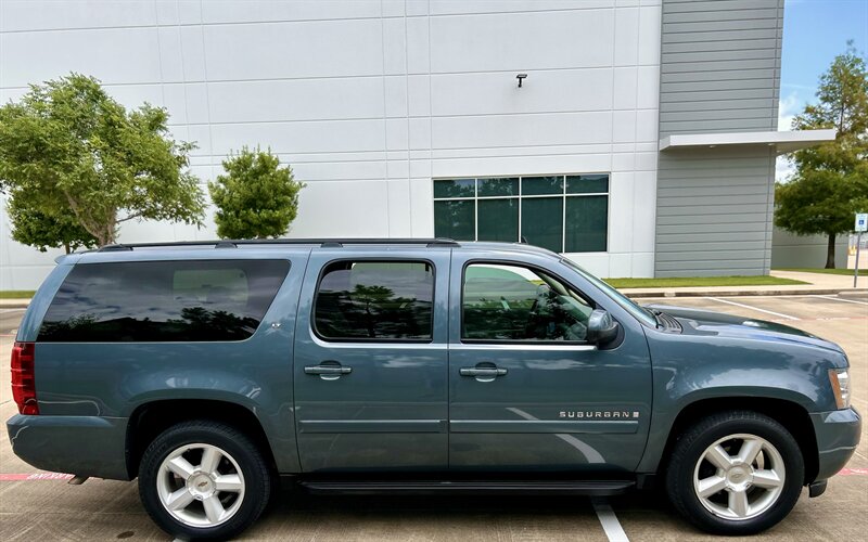 2008 Chevrolet CHEVROLET SUBURBAN LT LEATHER FOG LIGHTS DVD 5.3L V8 YOUTUBE VIDEO   - Photo 15 - Stafford, TX 77477