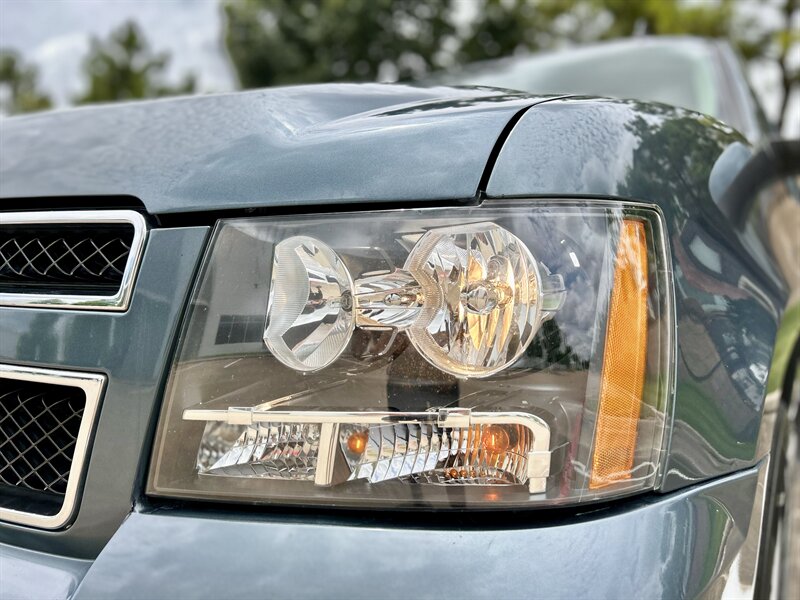 2008 Chevrolet CHEVROLET SUBURBAN LT LEATHER FOG LIGHTS DVD 5.3L V8 YOUTUBE VIDEO   - Photo 43 - Stafford, TX 77477