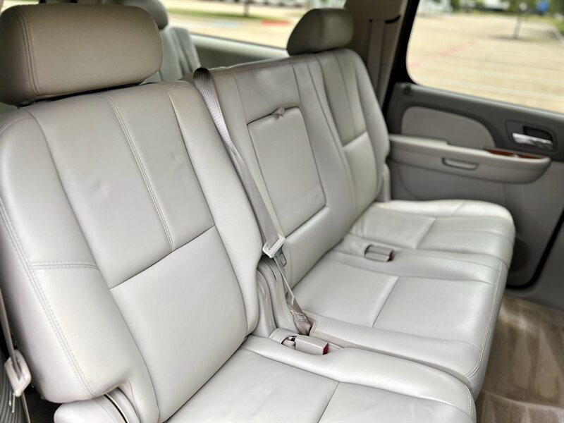 2008 Chevrolet CHEVROLET SUBURBAN LT LEATHER FOG LIGHTS DVD 5.3L V8 YOUTUBE VIDEO   - Photo 52 - Stafford, TX 77477