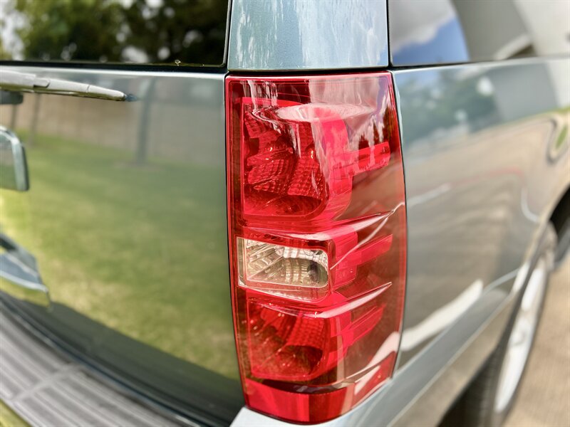 2008 Chevrolet CHEVROLET SUBURBAN LT LEATHER FOG LIGHTS DVD 5.3L V8 YOUTUBE VIDEO   - Photo 69 - Stafford, TX 77477