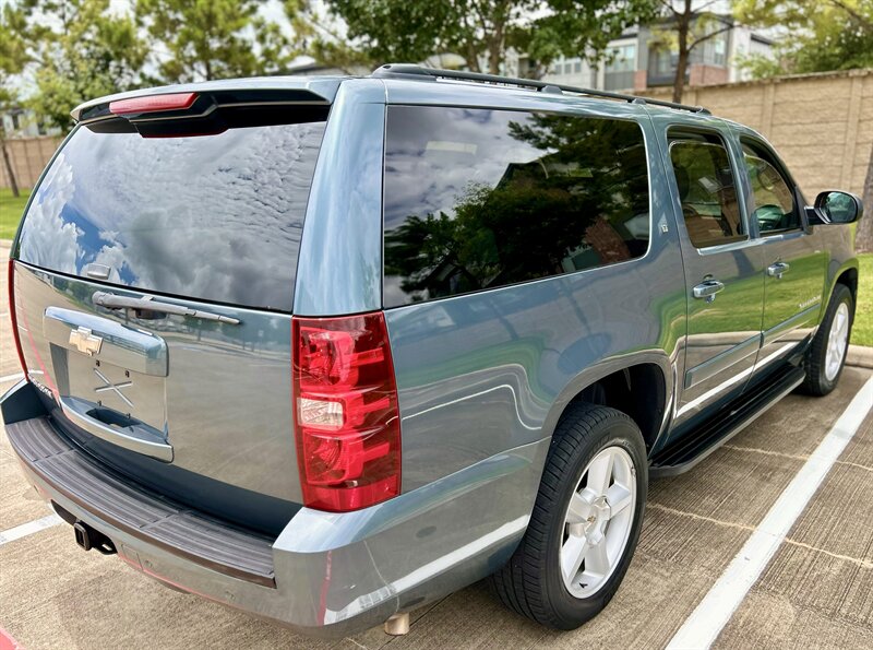 2008 Chevrolet CHEVROLET SUBURBAN LT LEATHER FOG LIGHTS DVD 5.3L V8 YOUTUBE VIDEO   - Photo 23 - Stafford, TX 77477