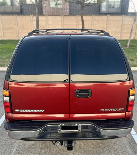 2002 Chevrolet CHEVROLET SUBURBAN LS 5.3L V8 PASSENGER 2 KEYS YOUTUBE VIDEO   - Photo 13 - Stafford, TX 77477