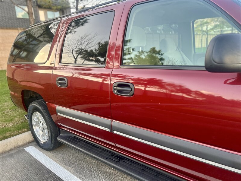 2002 Chevrolet CHEVROLET SUBURBAN LS 5.3L V8 PASSENGER 2 KEYS YOUTUBE VIDEO   - Photo 28 - Stafford, TX 77477