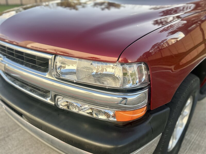 2002 Chevrolet CHEVROLET SUBURBAN LS 5.3L V8 PASSENGER 2 KEYS YOUTUBE VIDEO   - Photo 21 - Stafford, TX 77477