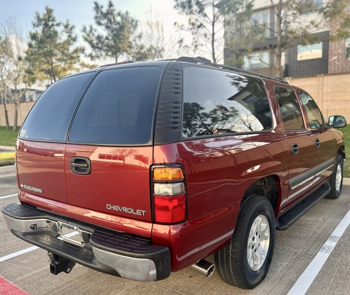 2002 Chevrolet CHEVROLET SUBURBAN LS 5.3L V8 PASSENGER 2 KEYS YOUTUBE VIDEO   - Photo 17 - Stafford, TX 77477