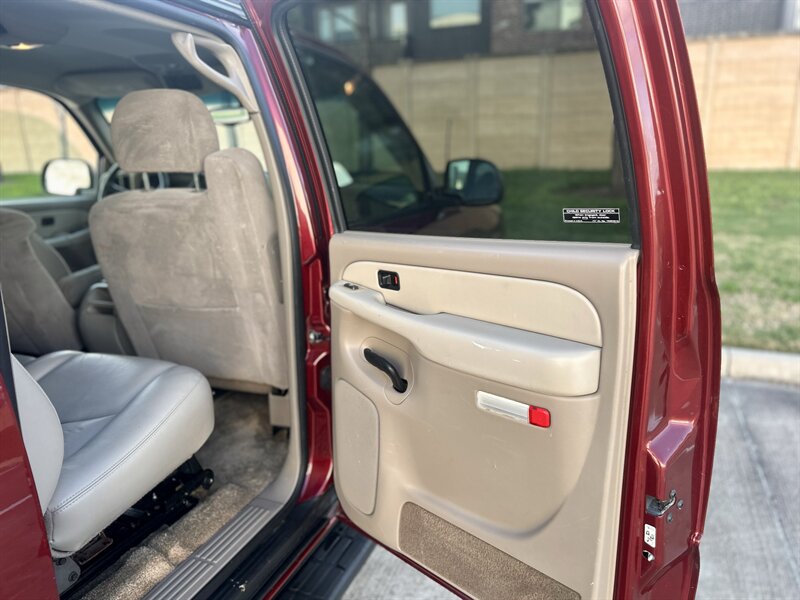 2002 Chevrolet CHEVROLET SUBURBAN LS 5.3L V8 PASSENGER 2 KEYS YOUTUBE VIDEO   - Photo 61 - Stafford, TX 77477