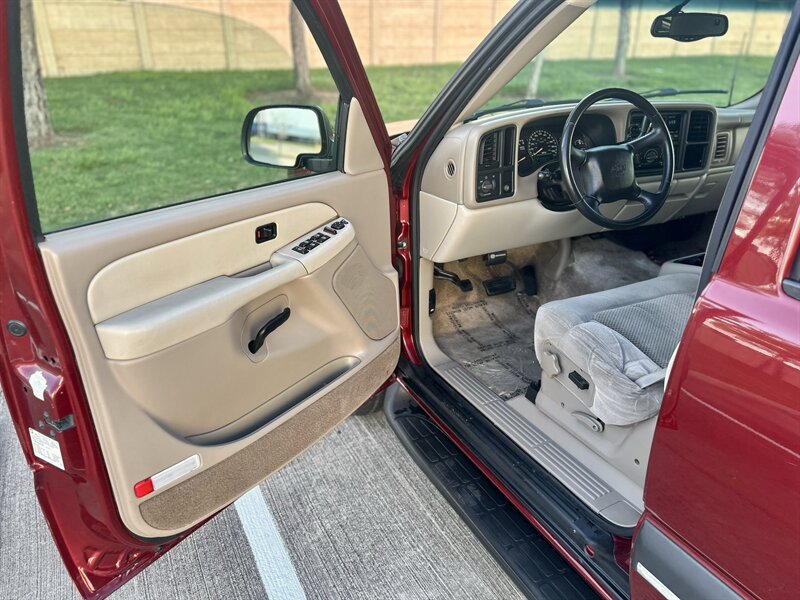 2002 Chevrolet CHEVROLET SUBURBAN LS 5.3L V8 PASSENGER 2 KEYS YOUTUBE VIDEO   - Photo 34 - Stafford, TX 77477