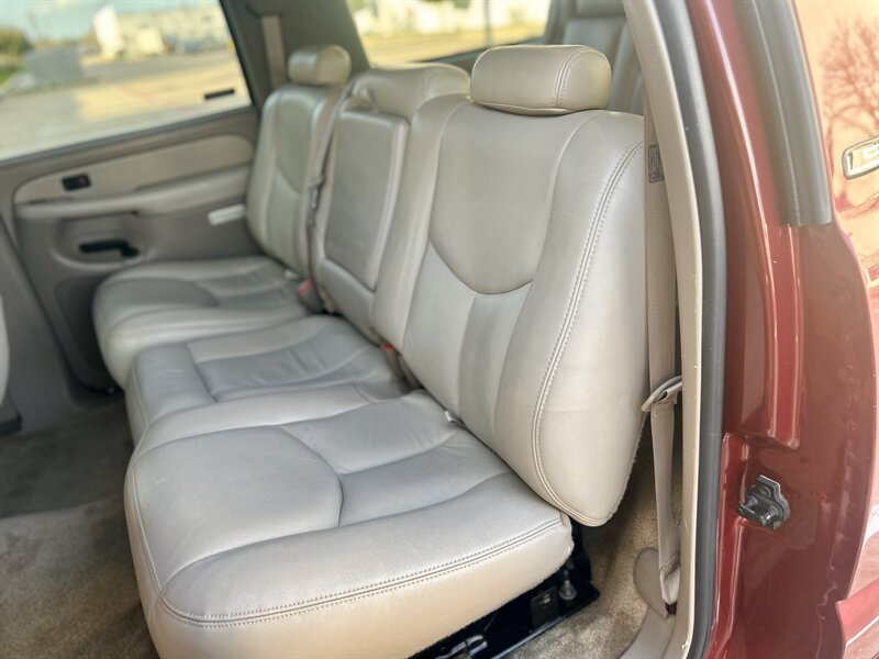 2002 Chevrolet CHEVROLET SUBURBAN LS 5.3L V8 PASSENGER 2 KEYS YOUTUBE VIDEO   - Photo 52 - Stafford, TX 77477