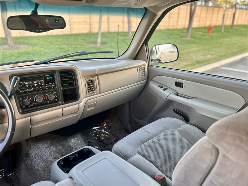 2002 Chevrolet CHEVROLET SUBURBAN LS 5.3L V8 PASSENGER 2 KEYS YOUTUBE VIDEO   - Photo 37 - Stafford, TX 77477