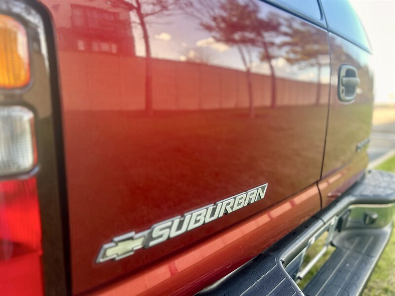 2002 Chevrolet CHEVROLET SUBURBAN LS 5.3L V8 PASSENGER 2 KEYS YOUTUBE VIDEO   - Photo 31 - Stafford, TX 77477