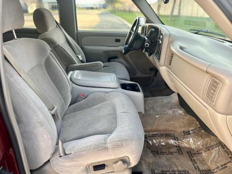 2002 Chevrolet CHEVROLET SUBURBAN LS 5.3L V8 PASSENGER 2 KEYS YOUTUBE VIDEO   - Photo 58 - Stafford, TX 77477