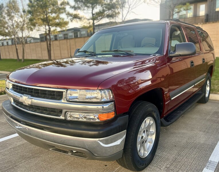 2002 Chevrolet CHEVROLET SUBURBAN LS 5.3L V8 PASSENGER 2 KEYS YOUTUBE VIDEO   - Photo 2 - Stafford, TX 77477