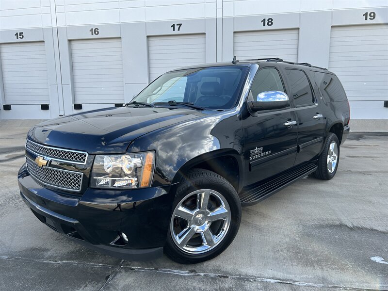 2012 Chevrolet Suburban LT   - Photo 2 - Stafford, TX 77477