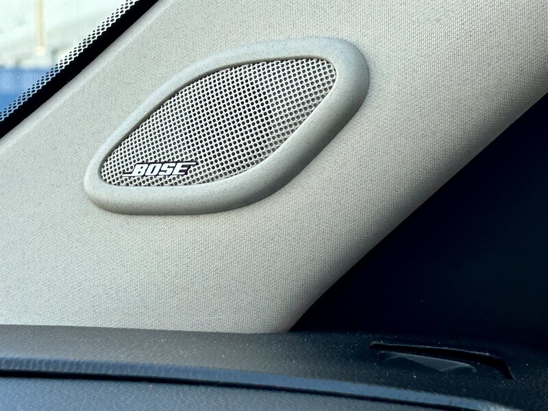 2012 Chevrolet Suburban LT   - Photo 28 - Stafford, TX 77477