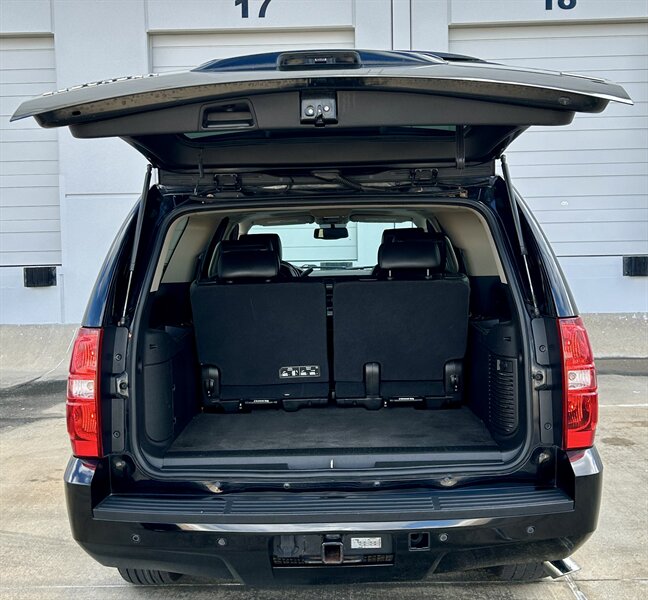 2012 Chevrolet Suburban LT   - Photo 14 - Stafford, TX 77477
