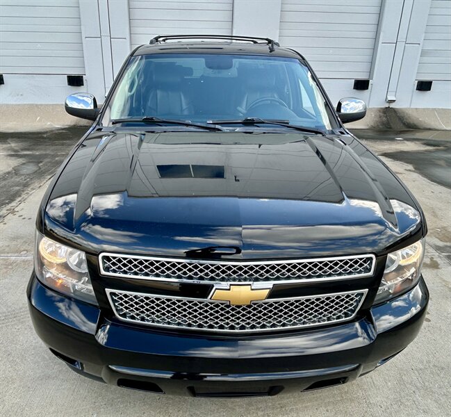 2012 Chevrolet Suburban LT   - Photo 9 - Stafford, TX 77477
