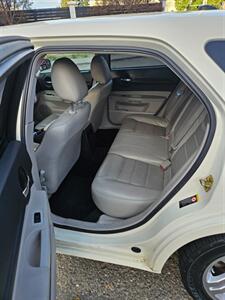 2005 Dodge Magnum RT   - Photo 11 - Walnut Creek, CA 94596