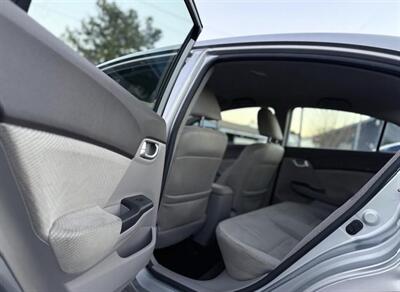 2012 Honda Civic Hybrid   - Photo 11 - Colorado Springs, CO 80909