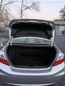 2012 Honda Civic Hybrid   - Photo 4 - Colorado Springs, CO 80909