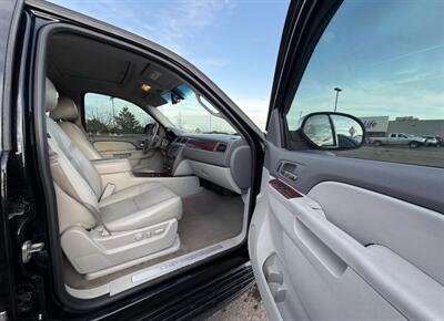 2013 Chevrolet Tahoe LTZ   - Photo 7 - Colorado Springs, CO 80909