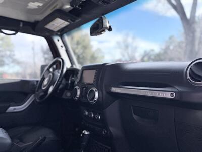 2013 Jeep Wrangler Unlimited Rubicon   - Photo 22 - Colorado Springs, CO 80909