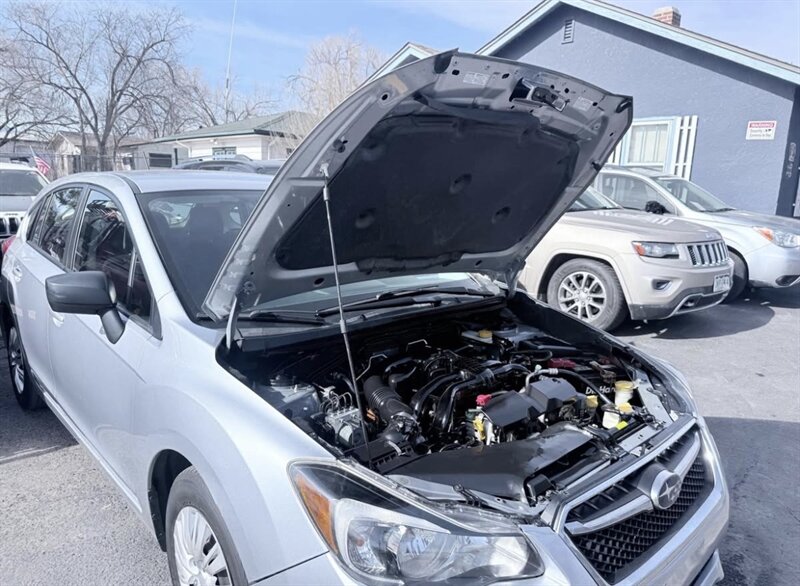 2016 Subaru Impreza 2.0i  