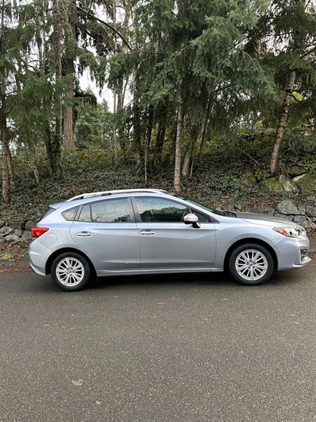 2017 Subaru Impreza Premium  