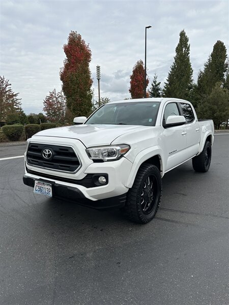 2016 Toyota Tacoma SR5 V6  