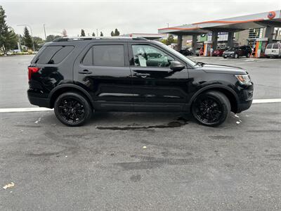 2017 Ford Explorer Police Interceptor Utility   - Photo 6 - Tacoma, WA 98422