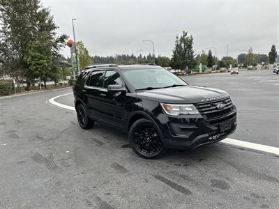 2017 Ford Explorer Police Interceptor Utility   - Photo 2 - Tacoma, WA 98422