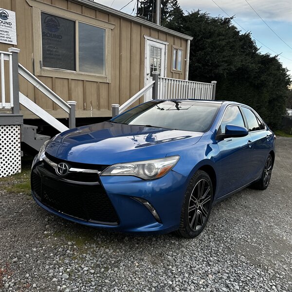 2016 Toyota Camry Special Edition  