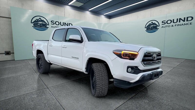 2016 Toyota Tacoma Double Cab V6 SR5