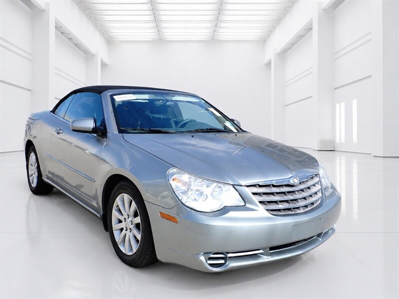 2010 Chrysler Sebring Touring   - Photo 1 - Uniontown, PA 15401