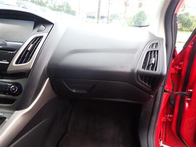 2012 Ford Focus SEL   - Photo 32 - Uniontown, PA 15401