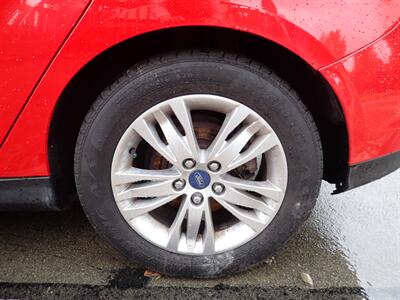 2012 Ford Focus SEL   - Photo 19 - Uniontown, PA 15401