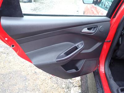 2012 Ford Focus SEL   - Photo 24 - Uniontown, PA 15401