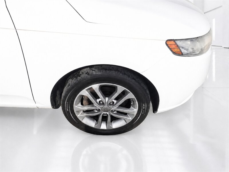 2011 Kia Forte EX   - Photo 27 - Uniontown, PA 15401