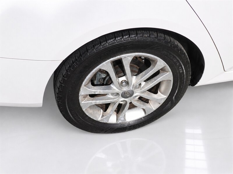 2011 Kia Forte EX   - Photo 3 - Uniontown, PA 15401