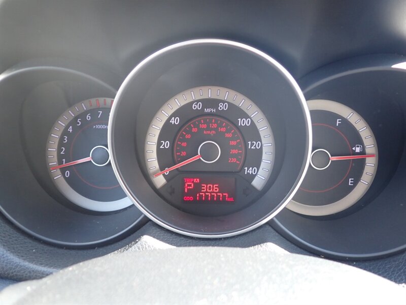 2011 Kia Forte EX   - Photo 13 - Uniontown, PA 15401