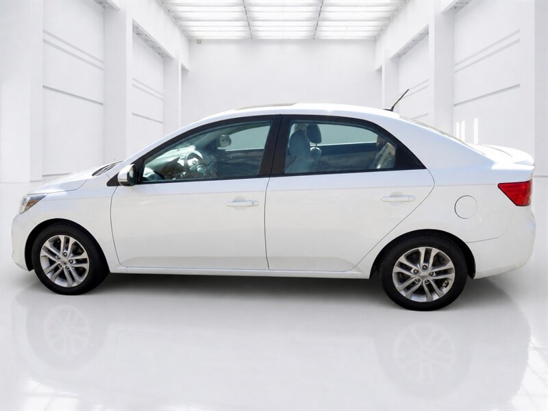 2011 Kia Forte EX   - Photo 23 - Uniontown, PA 15401