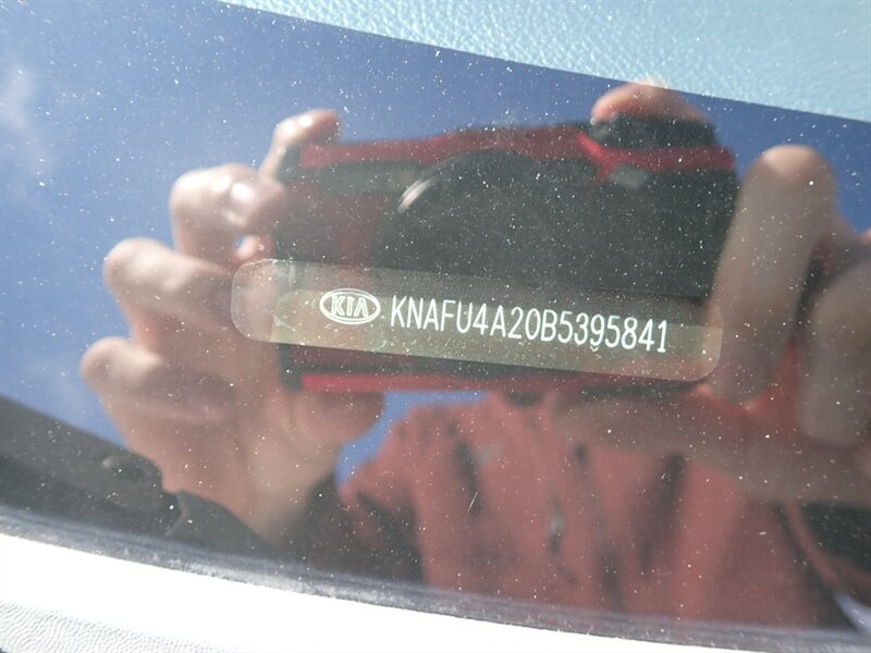 2011 Kia Forte EX   - Photo 30 - Uniontown, PA 15401