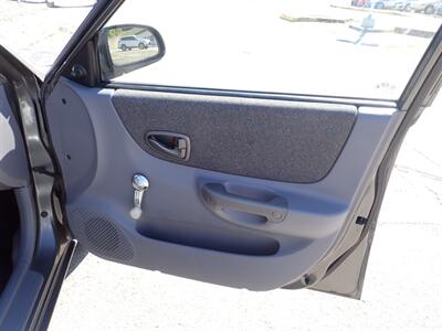 2001 Hyundai ACCENT GL   - Photo 10 - Uniontown, PA 15401