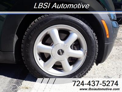 2010 MINI Cooper   - Photo 8 - Uniontown, PA 15401