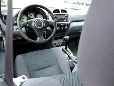 2001 Toyota RAV4   - Photo 28 - Uniontown, PA 15401