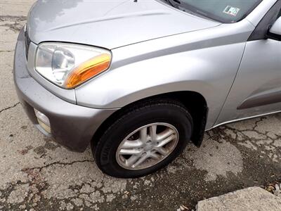2001 Toyota RAV4   - Photo 10 - Uniontown, PA 15401
